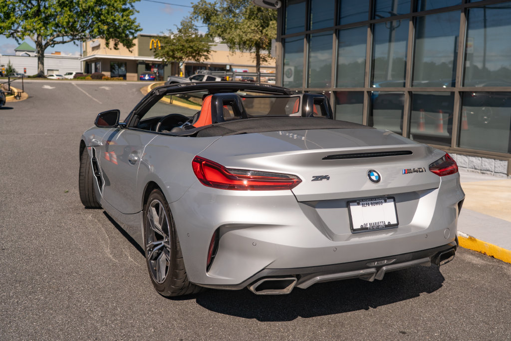 Used 2022 BMW Z4 M40i w/ Premium Package RWD image 5