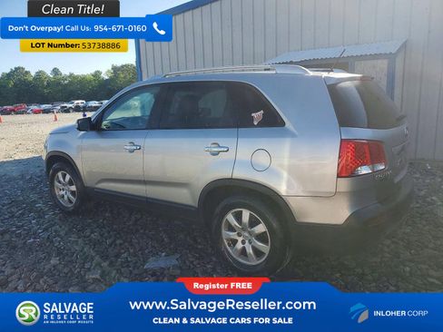 Used 2013 Kia Sorento LX w/ Convenience Pkg FWD image 3