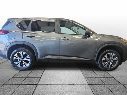 Used 2023 Nissan Rogue SV FWD image 4