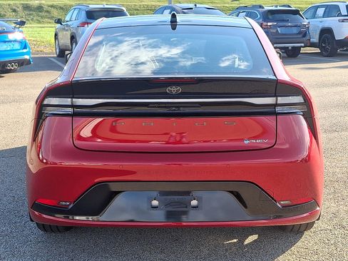 New 2026 Toyota Prius Plug-In Hybrid image 5