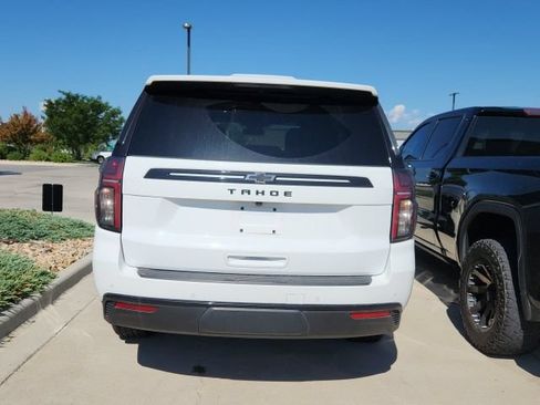 Used 2023 Chevrolet Tahoe Z71 w/ Luxury Package AWD/4WD image 3