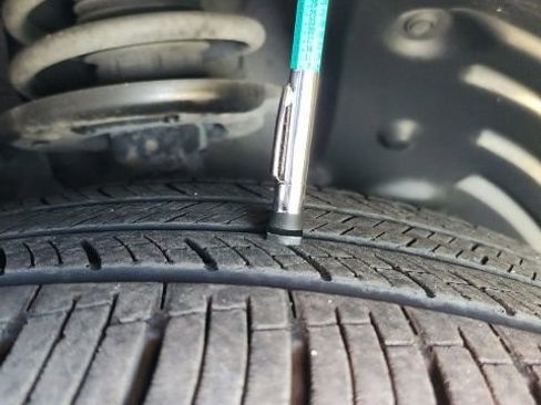 Used 2018 MAZDA CX-9 Touring w/ Touring Premium Package FWD image 40