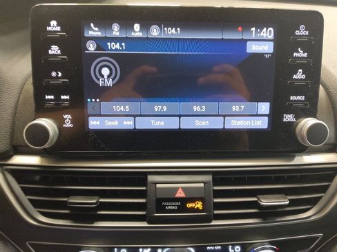 Used 2021 Honda Accord LX image 25