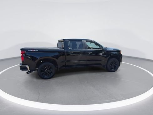 Used 2024 Chevrolet Silverado 1500 LT AWD/4WD image 9