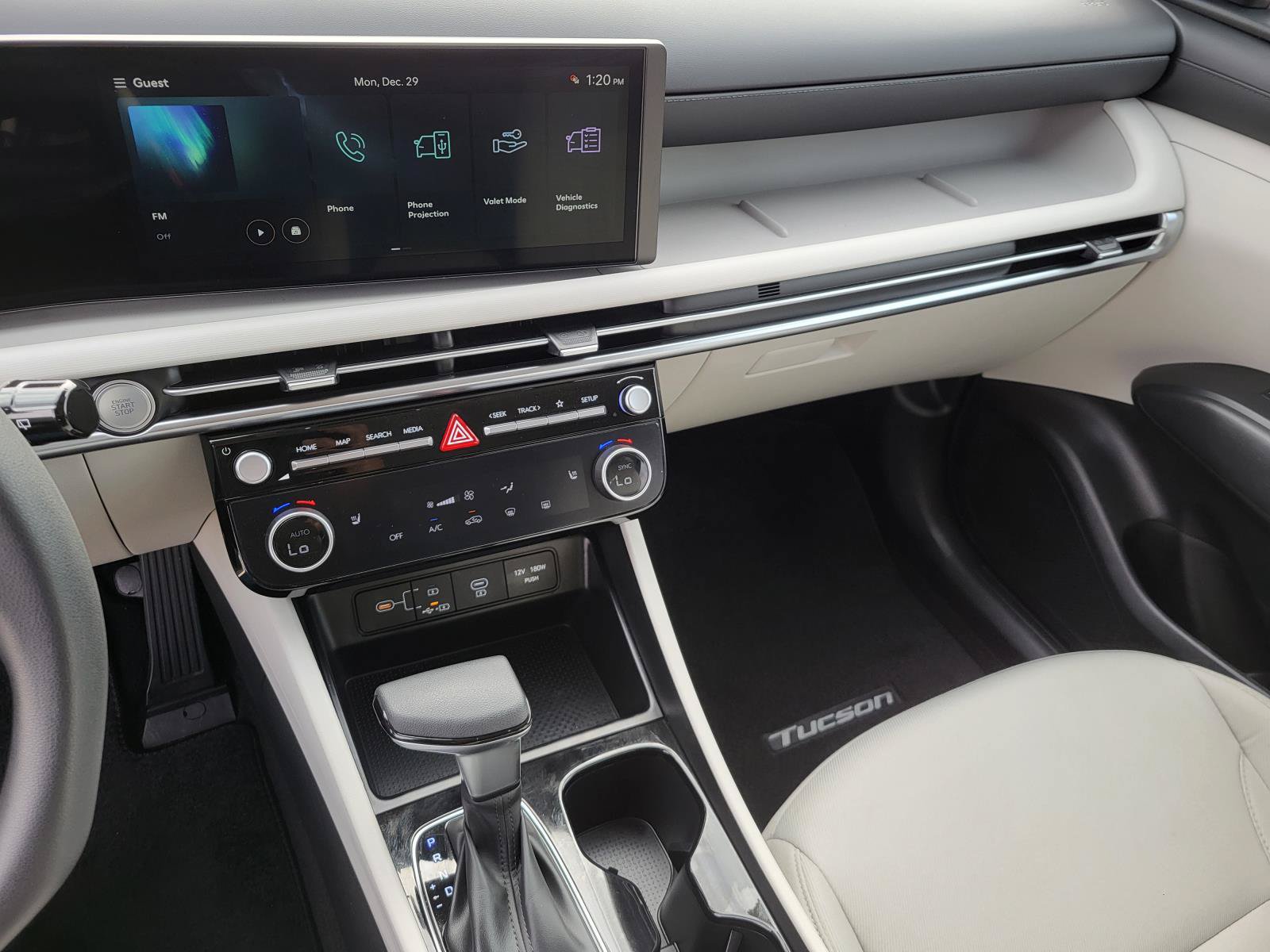 New 2026 Hyundai Tucson SEL FWD image 17