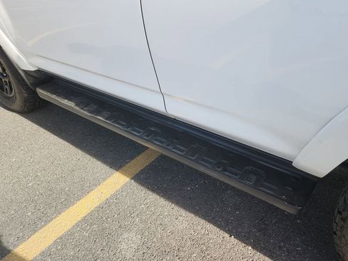 Used 2018 Toyota 4Runner SR5 image 12