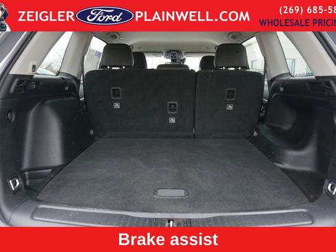 Used 2023 Jeep Grand Cherokee Limited image 9