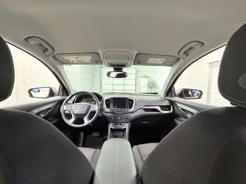 Used 2024 GMC Terrain SLE w/ Driver Convenience Package FWD image 26