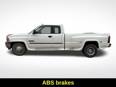 Used 2001 Dodge Ram 3500 Truck 2WD Quad Cab image 2