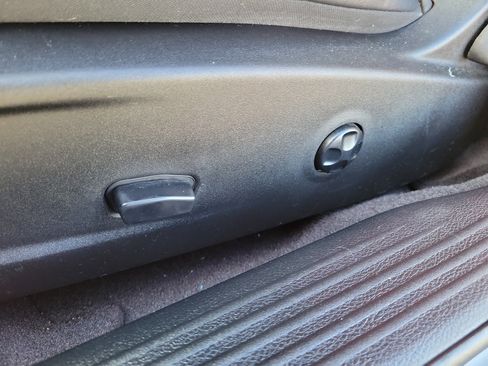 Used 2017 Dodge Challenger SRT Hellcat image 13