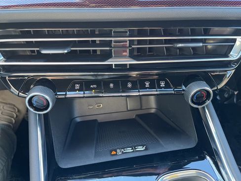 New 2026 Chevrolet Traverse Z71 w/ Enhanced Driving Package image 19