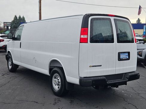 New 2025 Chevrolet Express 2500 Extended image 4