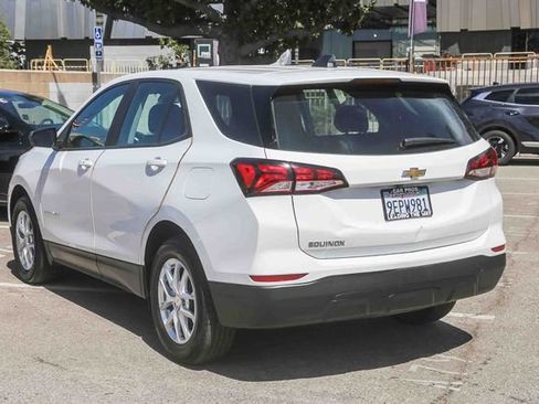 Used 2023 Chevrolet Equinox LS FWD image 7