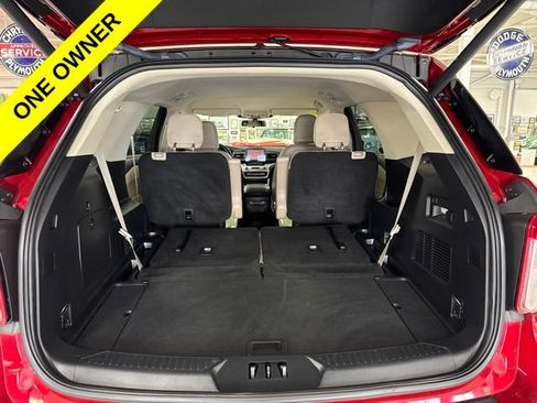 Used 2022 Ford Explorer XLT w/ Equipment Group 202A AWD/4WD image 30