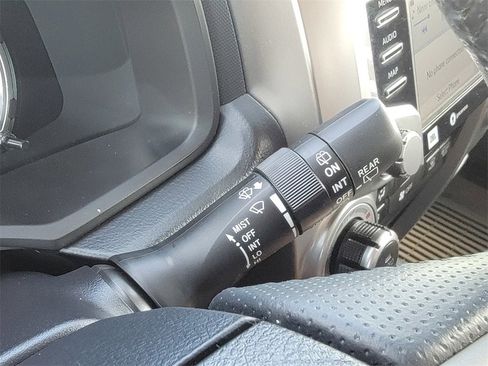 Used 2022 Toyota 4Runner Limited image 37