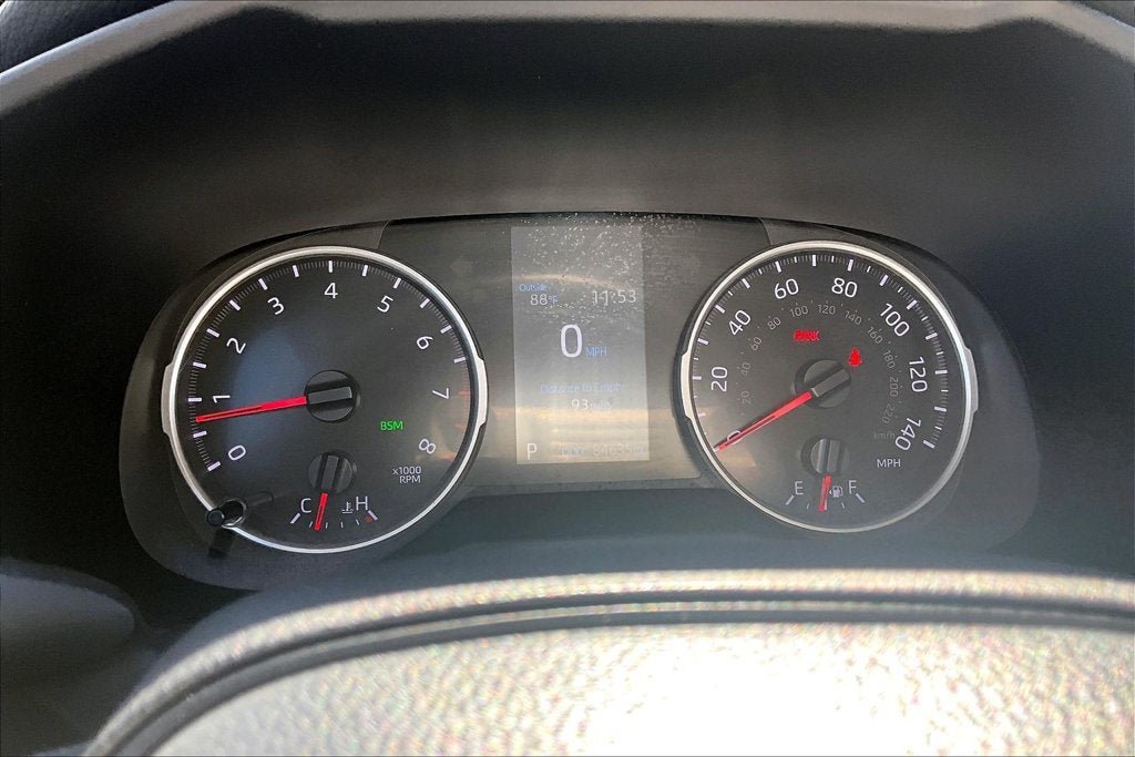 Used 2022 Toyota RAV4 XLE FWD image 22