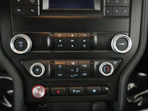 Used 2022 Ford Mustang EcoBoost image 21