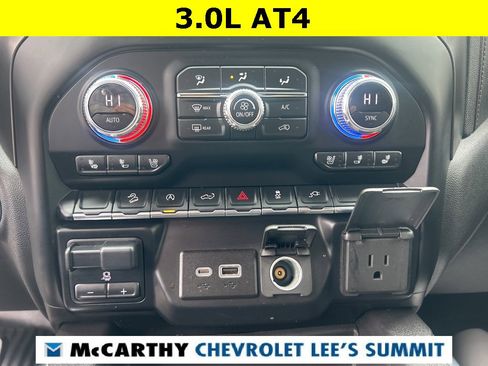 Used 2021 GMC Sierra 1500 AT4 image 9