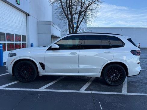 Used 2024 BMW X5 xDrive40i w/ M Sport Package image 7