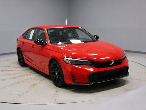 Used 2025 Honda Civic Sport image 1