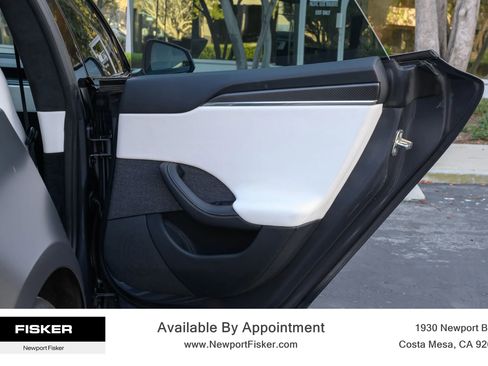 Used 2022 Tesla Model S Plaid image 26