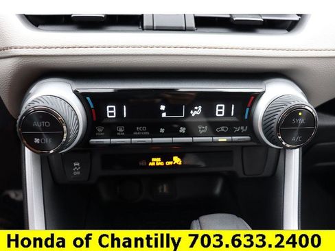 Used 2025 Toyota RAV4 XLE image 16