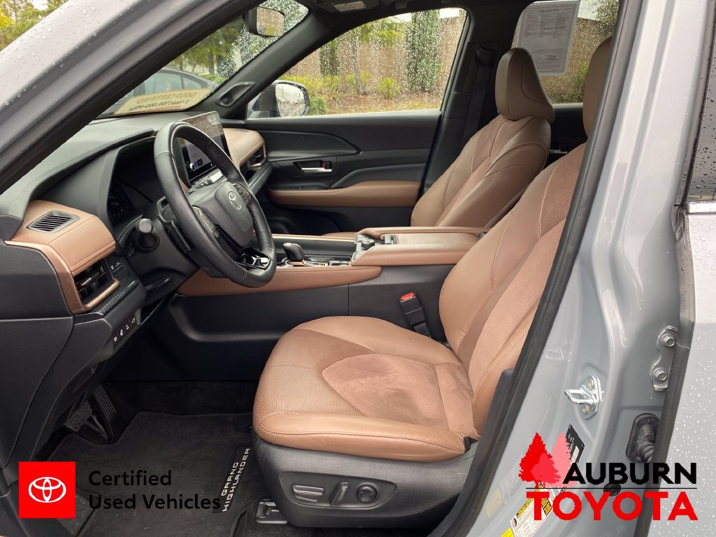 Certified 2025 Toyota Grand Highlander AWD Hybrid image 12