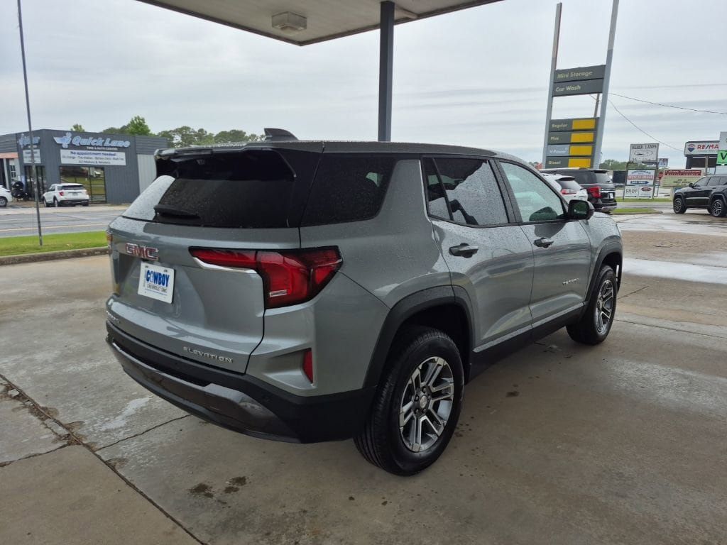 New 2026 GMC Terrain Elevation w/ Technology Package II FWD image 5