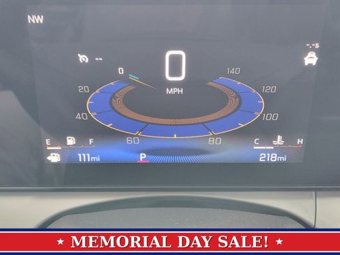 New 2026 Chevrolet Trax LT w/ LT Convenience Package FWD image 12