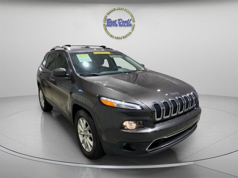Used 2016 Jeep Cherokee Limited AWD/4WD image 5