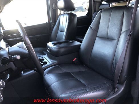 Used 2012 Chevrolet Silverado 2500 LTZ AWD/4WD image 12