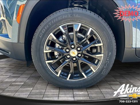 New 2026 Chevrolet Traverse LT w/ Sun and Wheel Package image 18