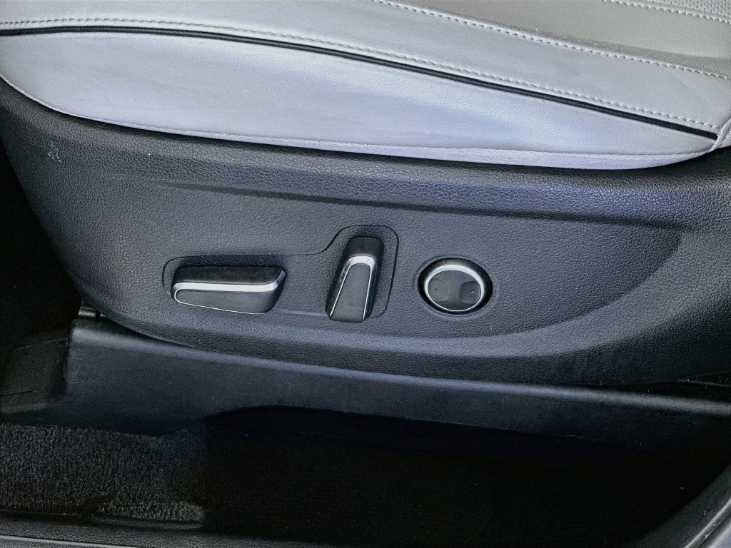 Used 2024 Hyundai Palisade SEL FWD image 22