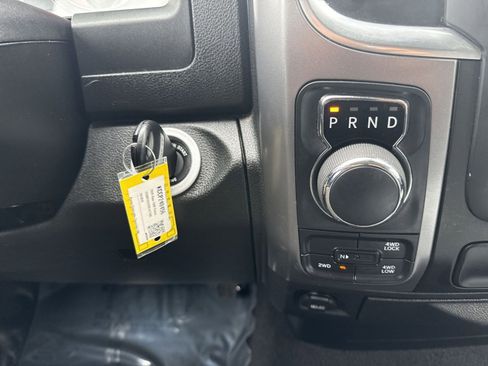 Used 2024 RAM 1500 Classic SLT image 20