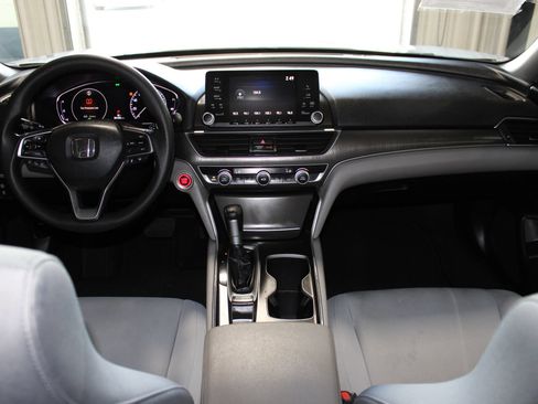 Used 2019 Honda Accord LX image 13