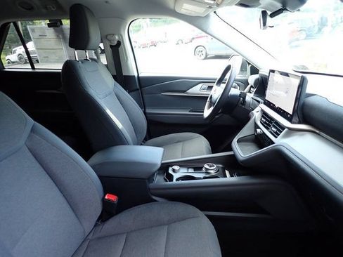 Certified 2025 Ford Explorer Active AWD/4WD image 11