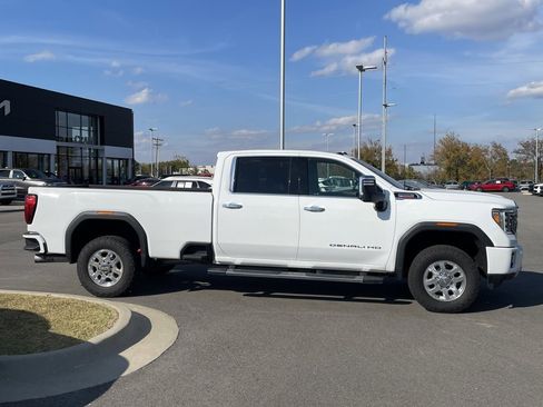 Used 2021 GMC Sierra 3500 Denali w/ Denali Ultimate Package image 9