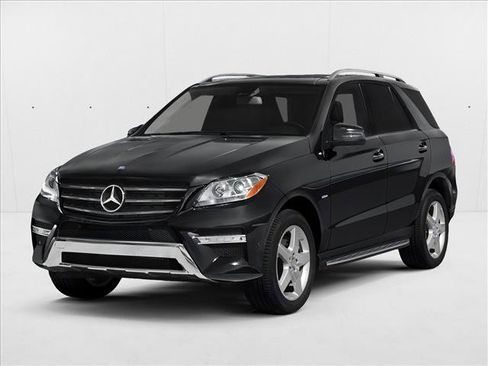 Used 2014 Mercedes-Benz ML 550 4MATIC image 1