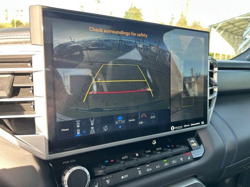 Used 2023 Toyota Tundra Platinum image 19