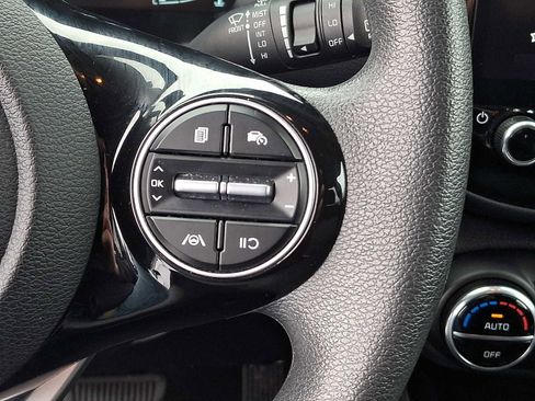 Used 2023 Kia Soul S image 23