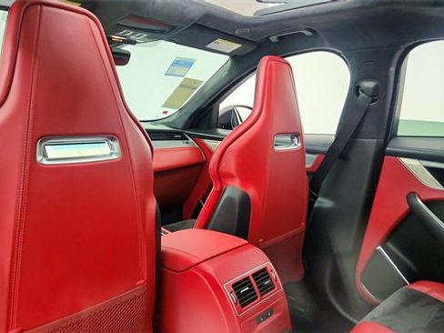 Used 2022 Jaguar F-PACE SVR image 31