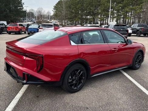 Certified 2025 Kia K4 GT-Line Turbo image 23