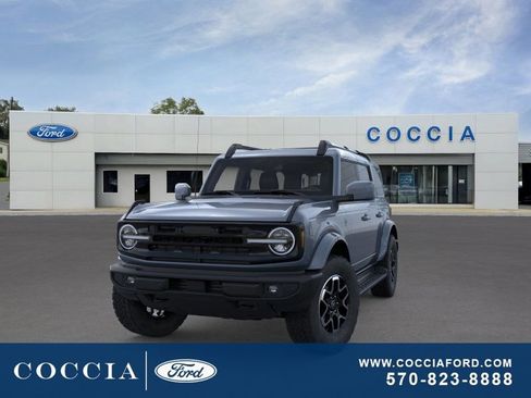 New 2025 Ford Bronco Outer Banks image 2