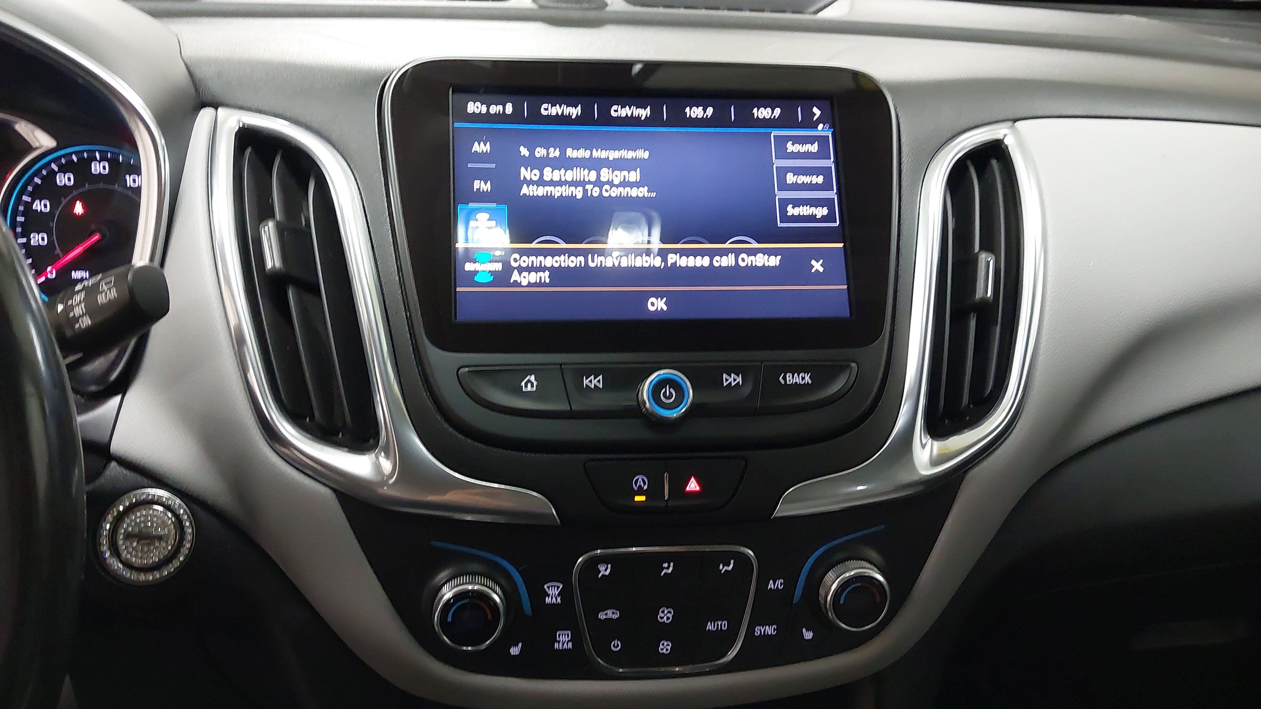 Used 2022 Chevrolet Equinox LT FWD image 28