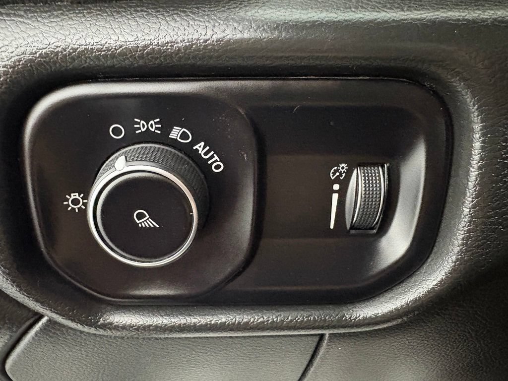 Used 2024 RAM 3500 Tradesman AWD/4WD image 16