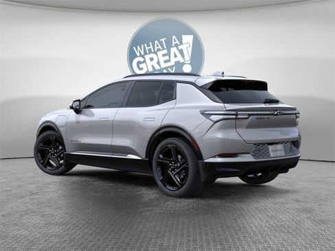 New 2025 Chevrolet Equinox EV RS image 3