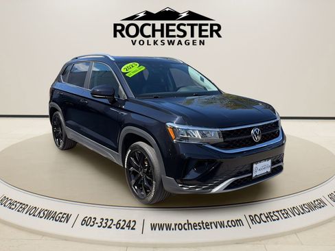 Used 2023 Volkswagen Taos SE AWD/4WD image 10