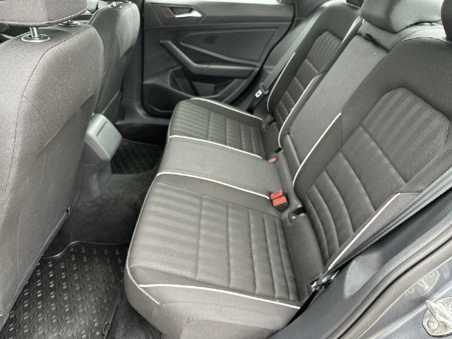 Used 2023 Volkswagen Jetta Sport FWD image 33