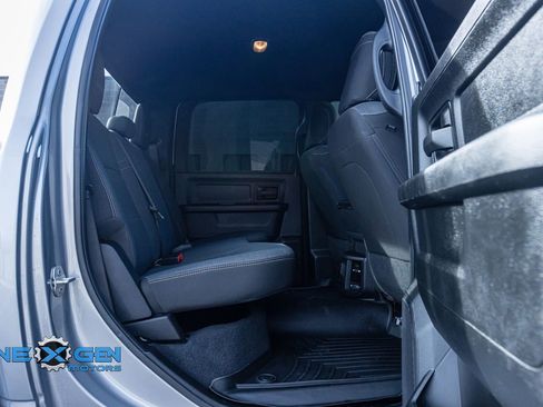 Used 2024 RAM 3500 Tradesman w/ Convenience Group image 32