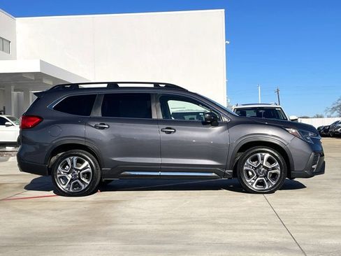 Used 2023 Subaru Ascent Limited image 7